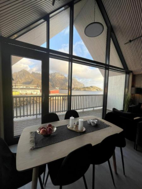 Rorbuleilighet i toppetasjen i Henningsvær